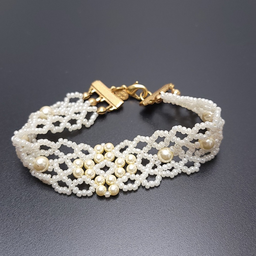 Vintage WLind White Seed Bead Faux Pearl Woven Lattice‎ Bracelet 14kGE Gold 7"